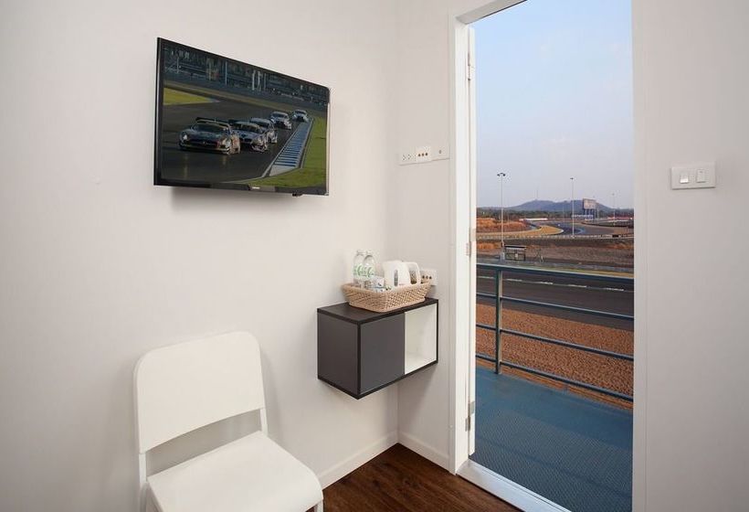 Bric Box Hotel Buriram 17