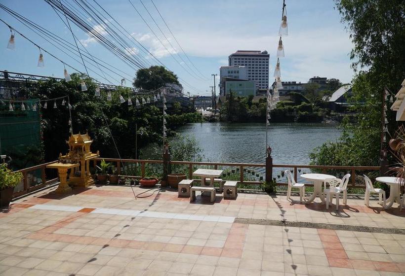 Hotel The River Guest House 11