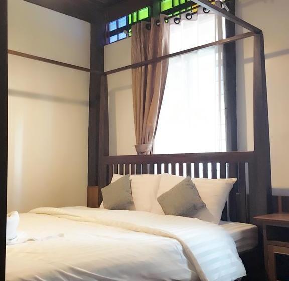 Bed and Breakfast The House Boutique Hostel 17