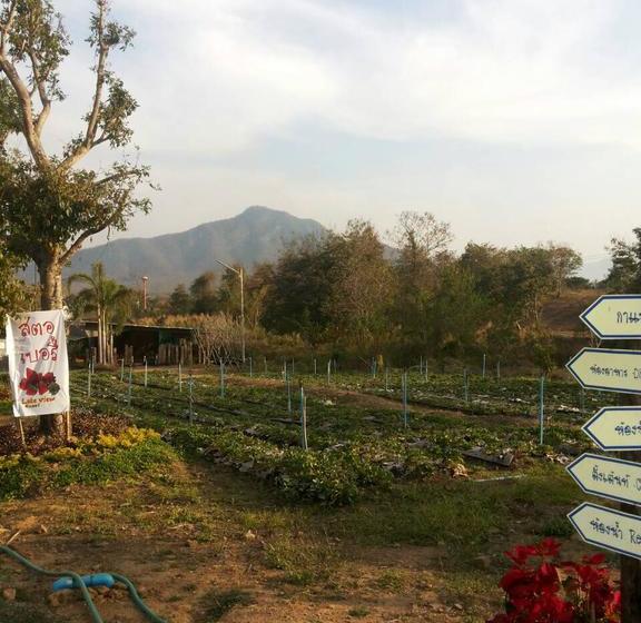 Lakeview Resort Mae On