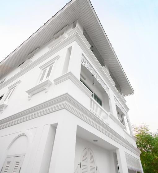 Hotel Dharasom S Colonial House Lat Krabang Bangkok