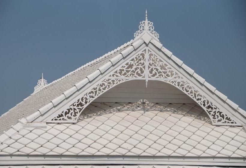 Hotel Dharasom S Colonial House 17