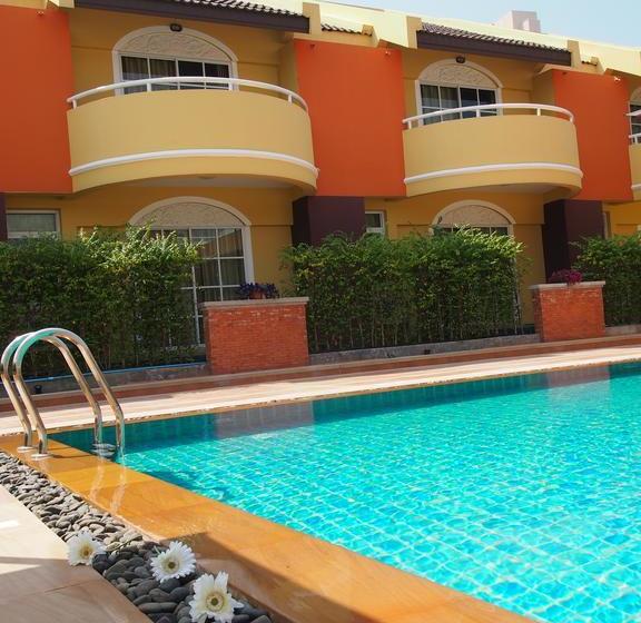 The Victoria Resort Pattaya 13