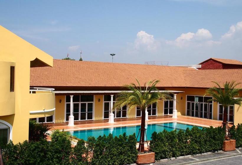 The Victoria Resort Pattaya 5