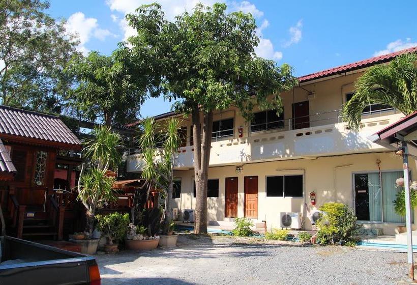 Hotel Ratchaphruek Resort 11