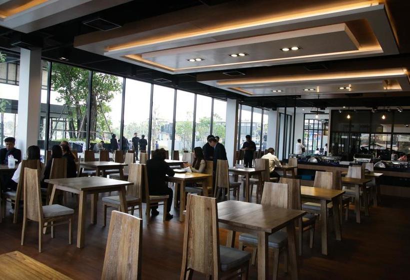 The Velo S Hotel And Pumptrack 18