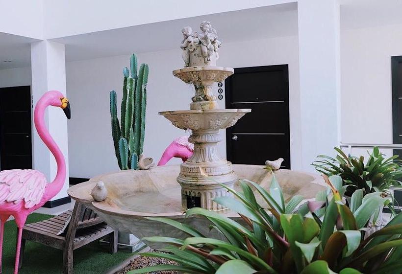 Hotel Rhienchai Place