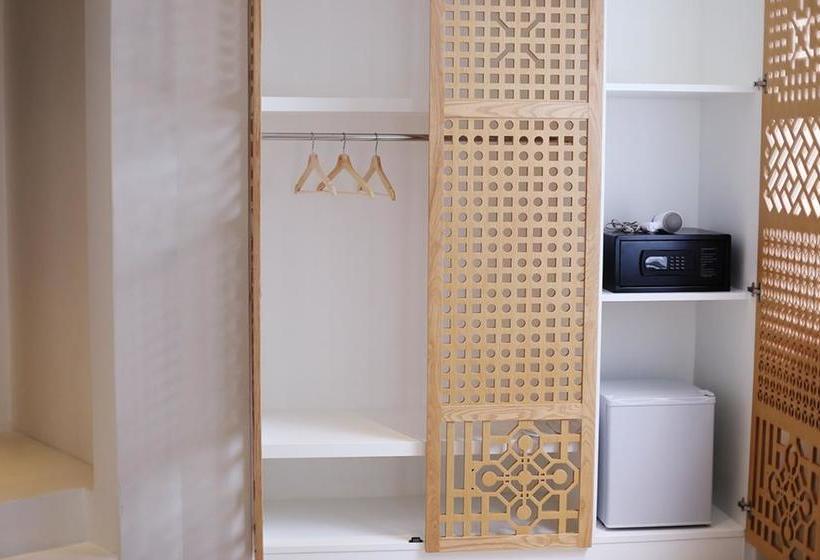 Resort Santorini Park Stay 15