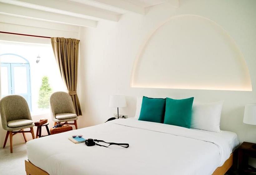 Resort Santorini Park Stay 5