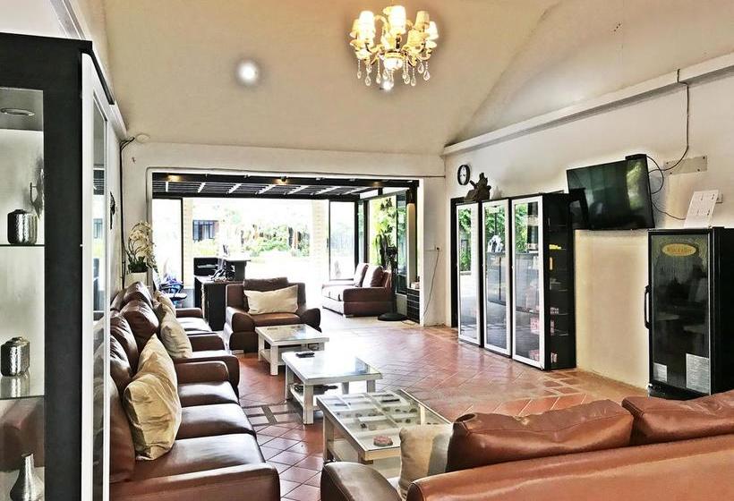 Royal Lee Resort And Spa 13