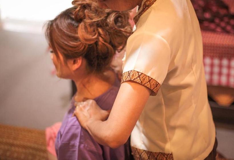 Royal Lee Resort And Spa 8