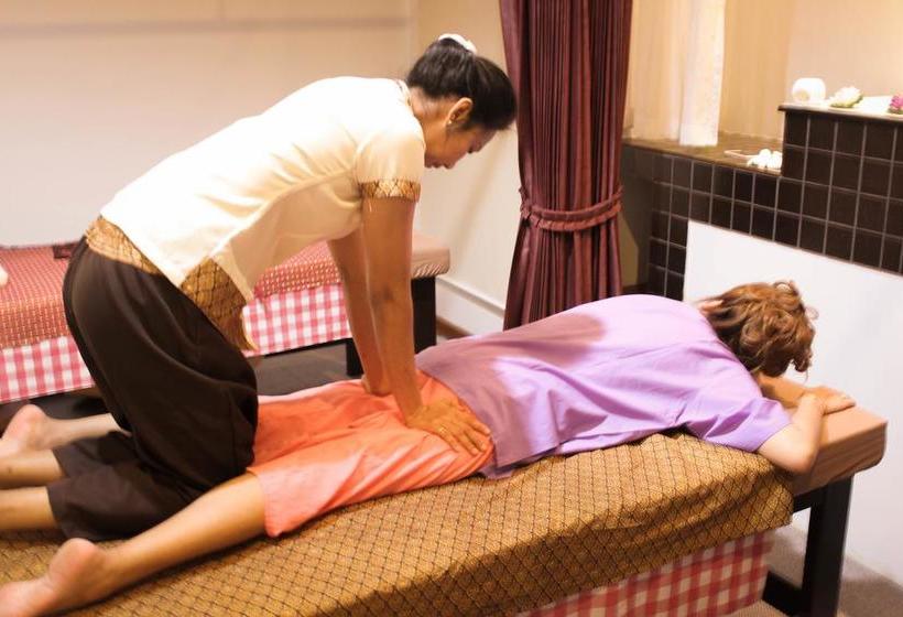 Royal Lee Resort And Spa 9