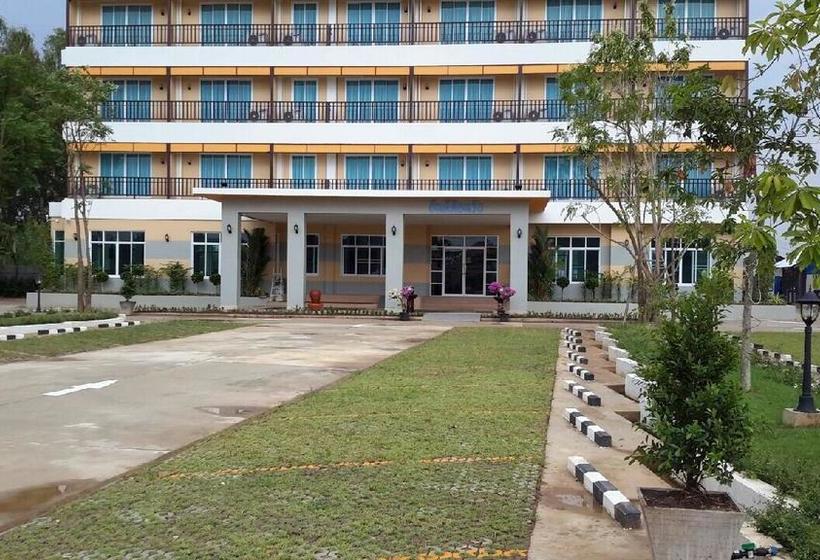 Hotel Baan Duangkamol 11