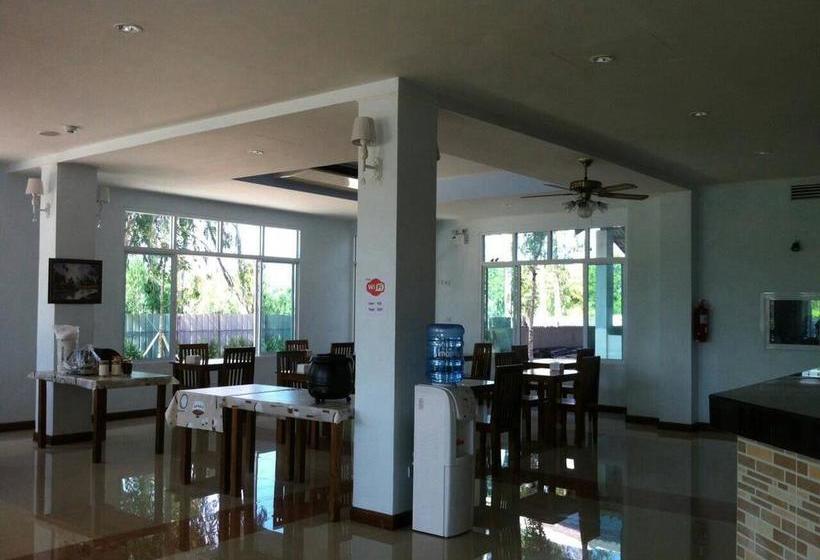 Hotel Baan Duangkamol 12