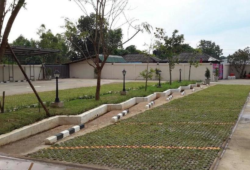 Hotel Baan Duangkamol 14