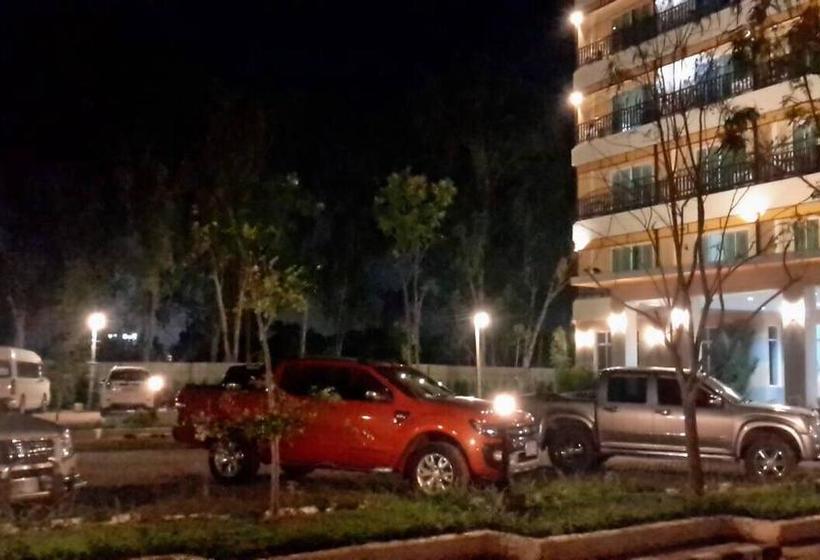 Hotel Baan Duangkamol 19