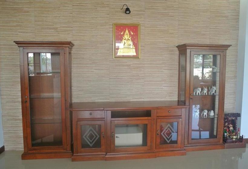 Hotel Baan Duangkamol 3