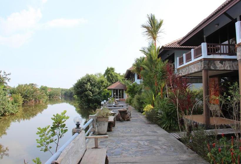 Hotel Baanrimnam Resort Trat 3