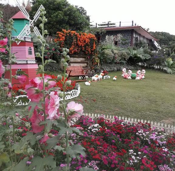 Resort Baan Chuthamanee Khao Kho