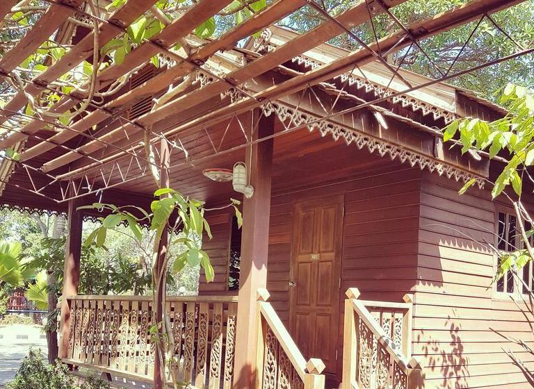 Hotel Bangchak Phuphan Resort 1