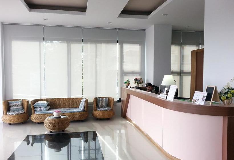 Hotel The Sita Princess 11