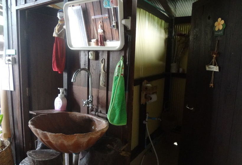 Bed and Breakfast Baan Mai Guesthouse 13