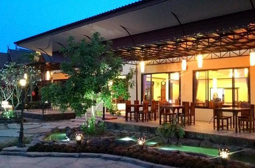 Resort Suan Luang Garden View 2