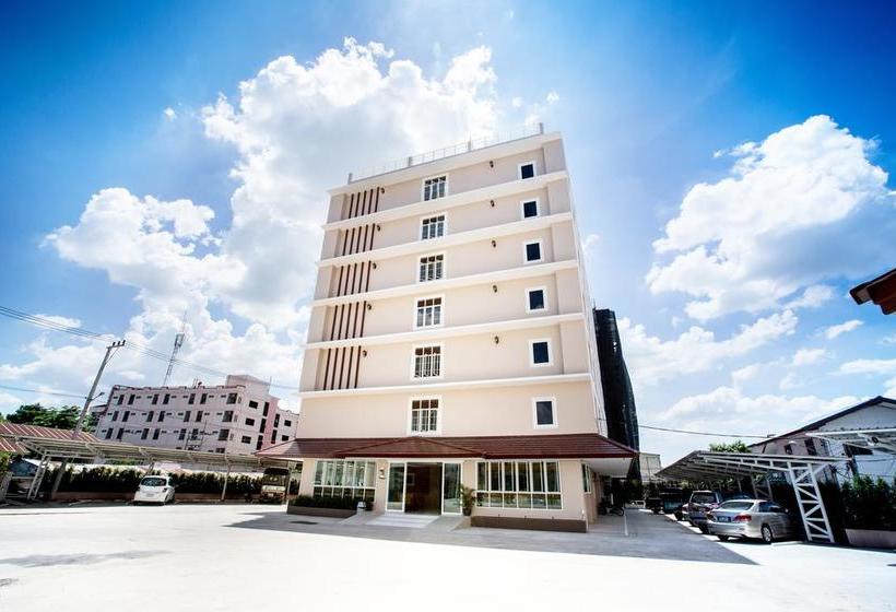 Hotel P.a. Thani Nakhon Sawan
