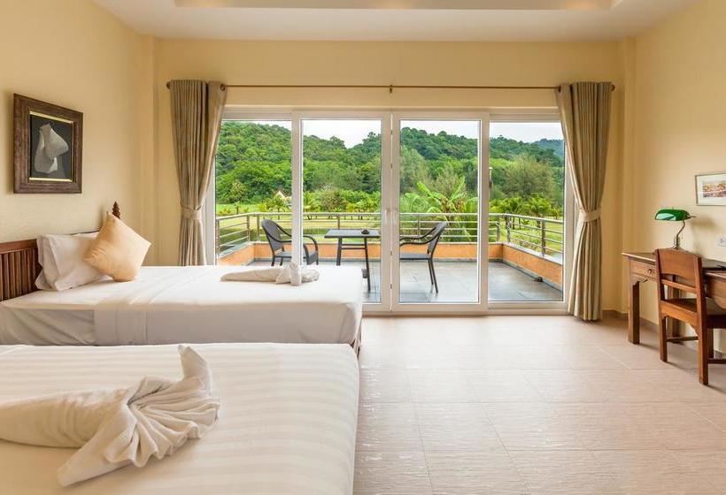 Little Sunshine Boutique Beach Resort & Spa 9