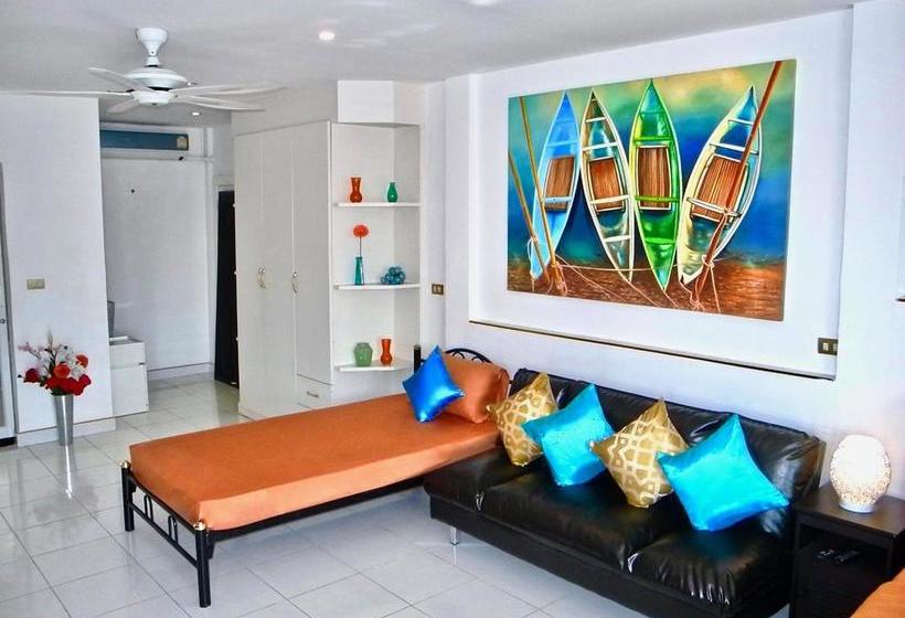 Hotel Le Versace Residence 15