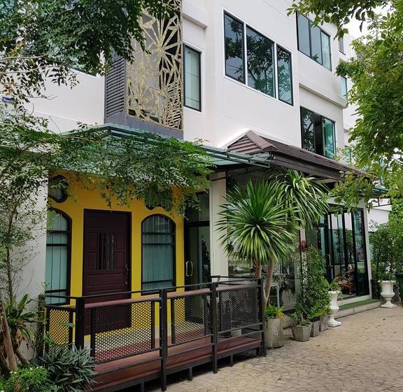 Hotel The Little Nest Phuket