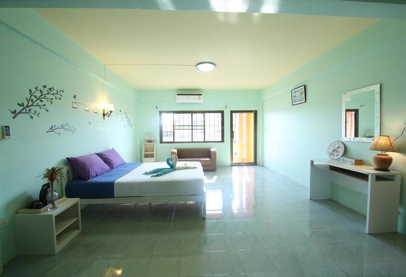 Cube Hostel Krabi 11