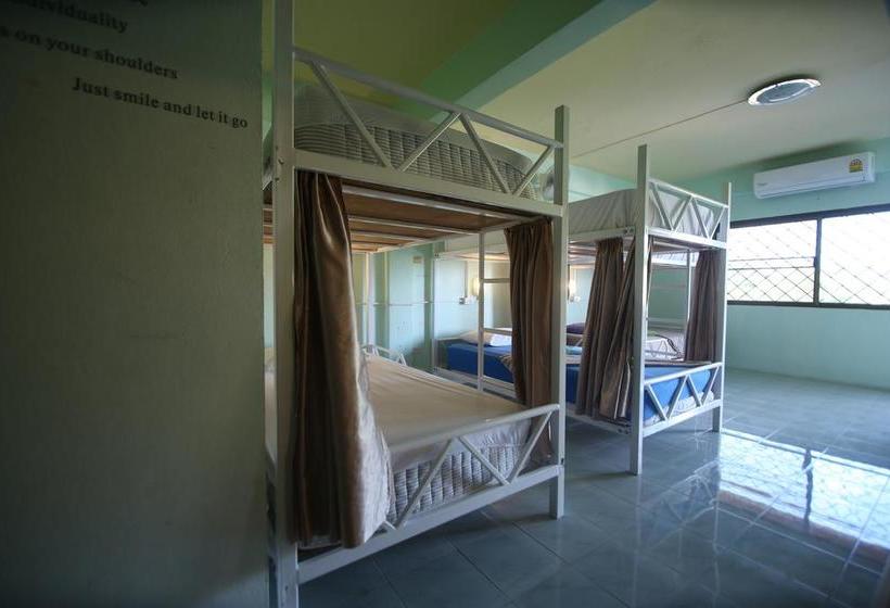 Cube Hostel Krabi 8