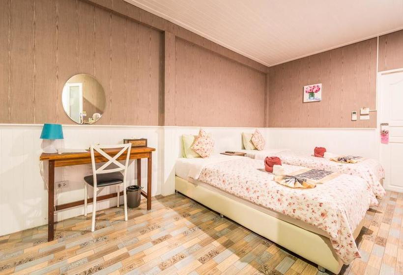 Resort Aen Guy Boutique 2