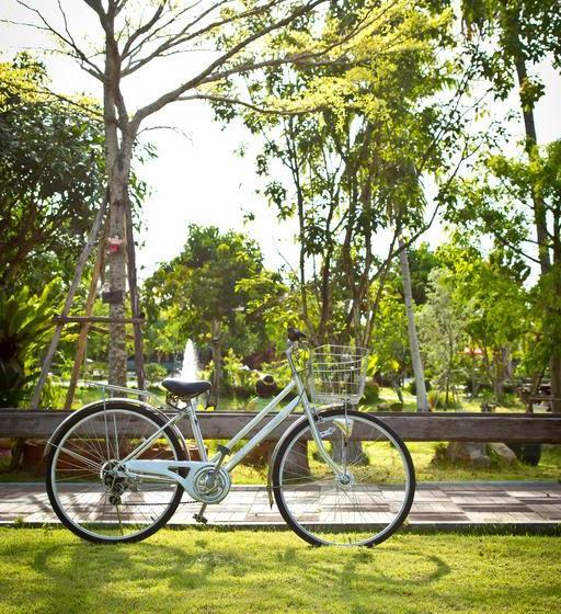 Bueng Bua Thong Resort 9