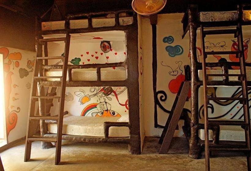 Moov Inn Garden Hostel Koh Tao Surat Thani