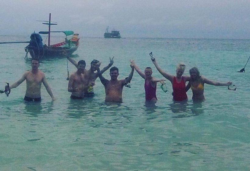 Moov Inn Garden Hostel 13