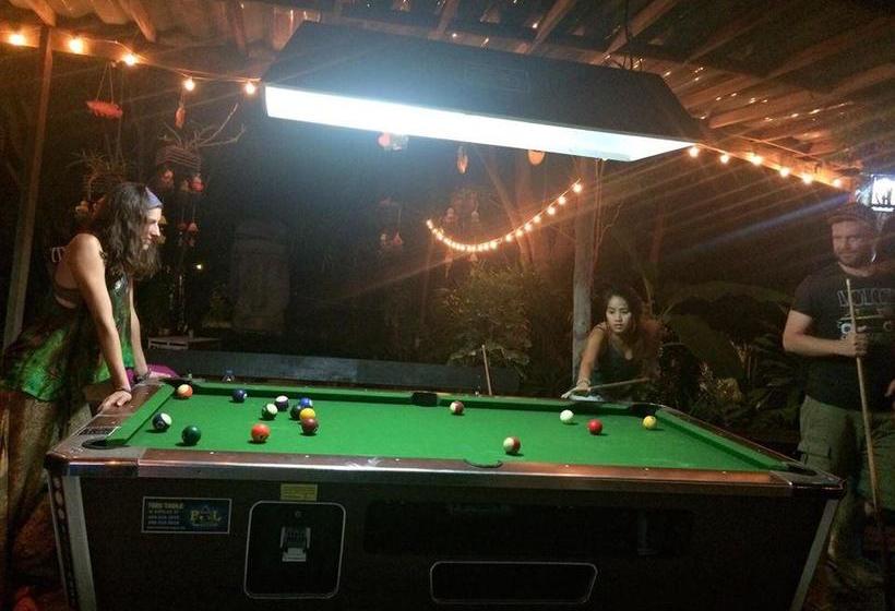 Moov Inn Garden Hostel 7