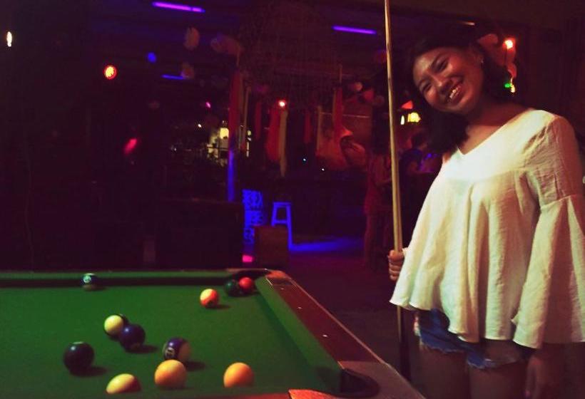 Moov Inn Garden Hostel 8