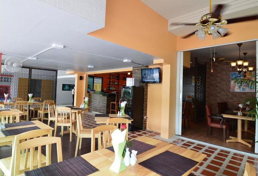 Hotel The Jasmine Nai Harn Beach Resort And Spa 5