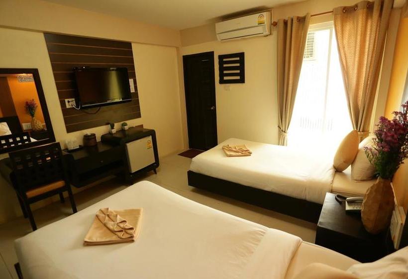 Hostel Puangpech Place 11