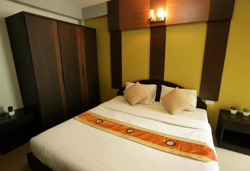 Hostel Puangpech Place 16