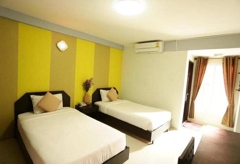 Hostel Puangpech Place 19