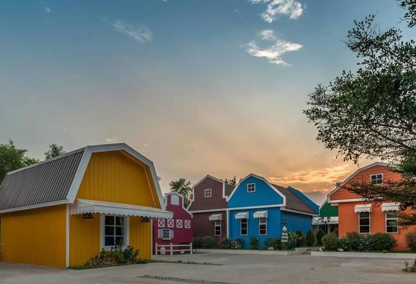 Color Ville Resort 9