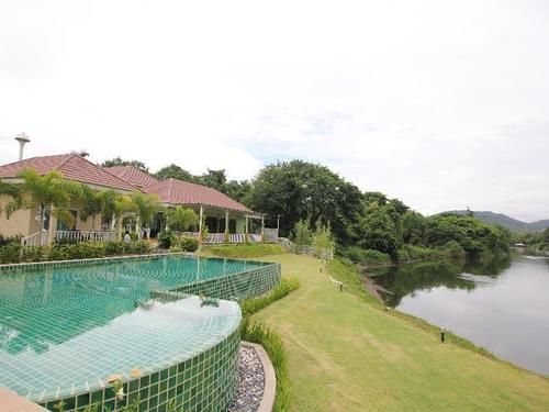 Resort Ruen Maihom Riverside Cottage 11