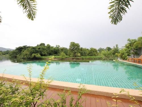 Resort Ruen Maihom Riverside Cottage 18