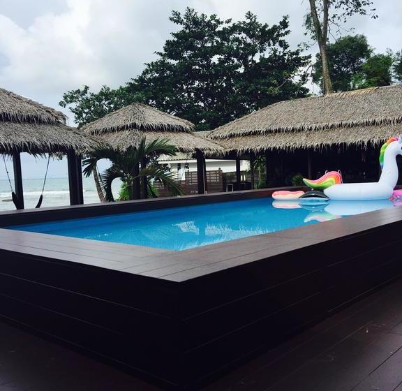 Resort Paradise Cottage 8