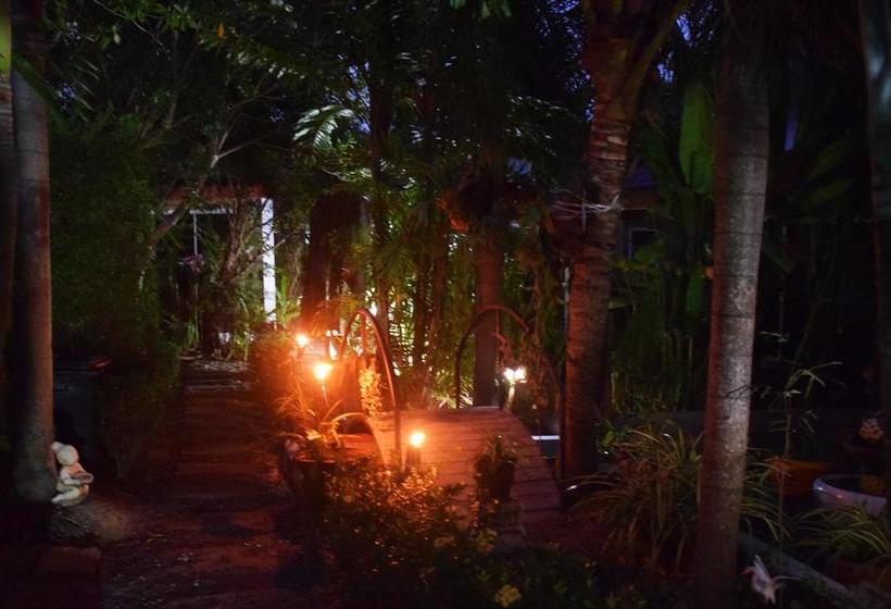 Resort Sanuk Bungalows 5