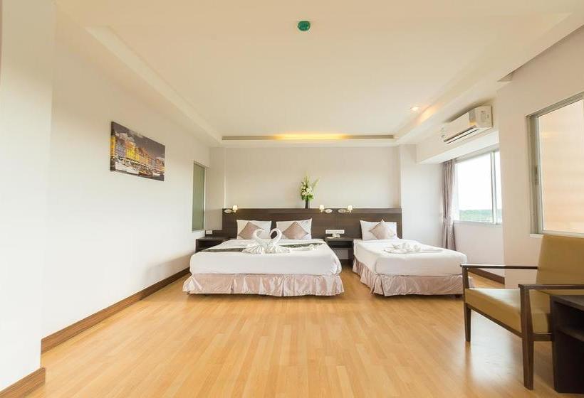 Hotel Sinkiat Buri 10