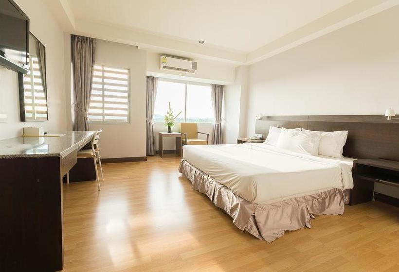 Hotel Sinkiat Buri 13